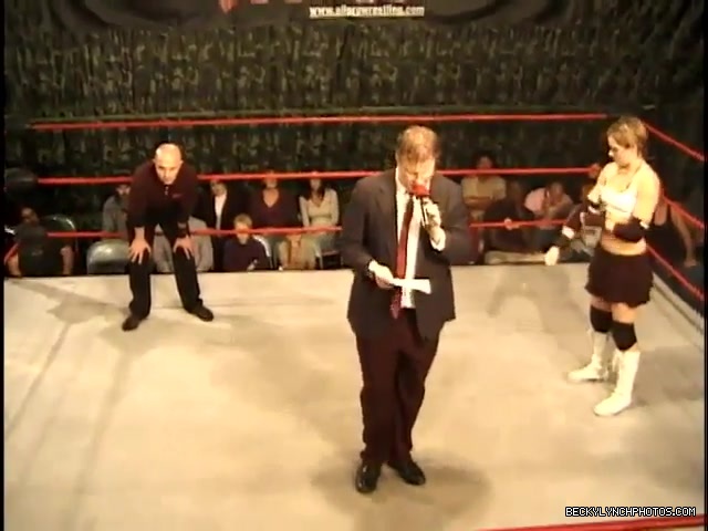Rebecca_Knox_vs__Mariko_Yoshida_091.jpg