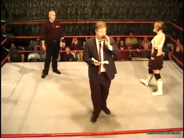 Rebecca_Knox_vs__Mariko_Yoshida_094.jpg