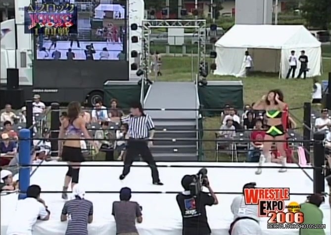 becky_lynch_vs_kyoko_kimura_in_japan_in_2006-yc0uz4suncp31_026.jpg