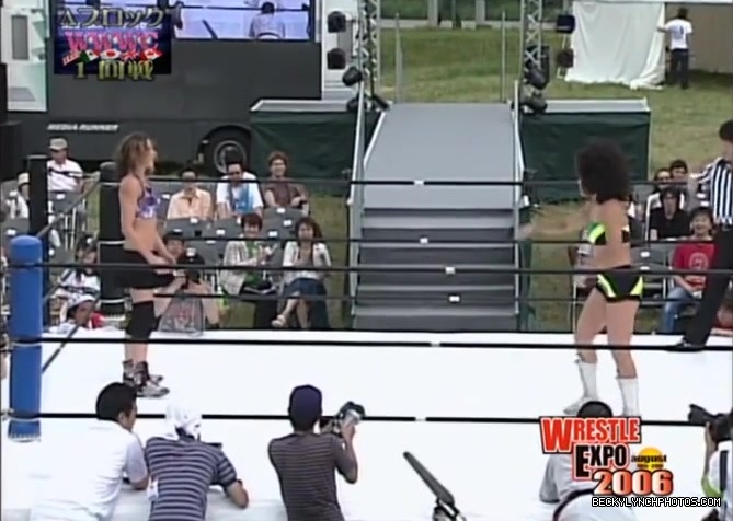 becky_lynch_vs_kyoko_kimura_in_japan_in_2006-yc0uz4suncp31_045.jpg