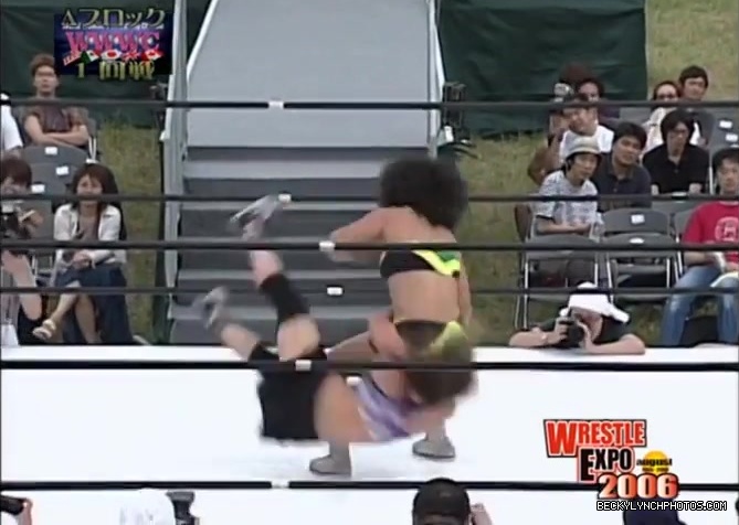 becky_lynch_vs_kyoko_kimura_in_japan_in_2006-yc0uz4suncp31_176.jpg