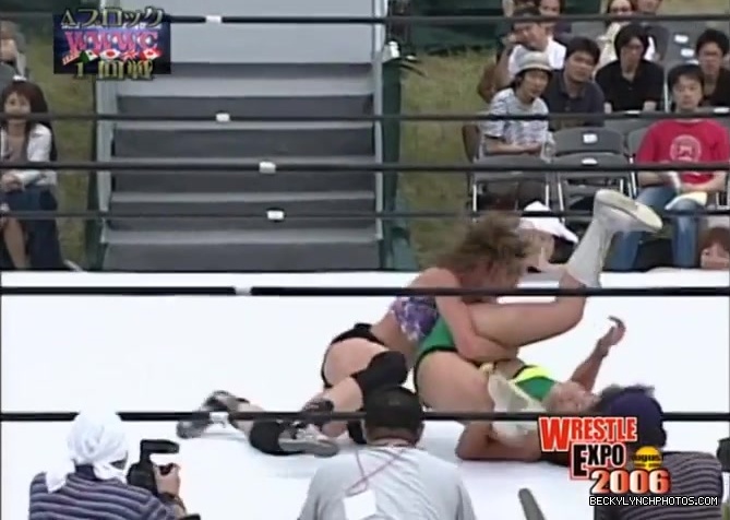 becky_lynch_vs_kyoko_kimura_in_japan_in_2006-yc0uz4suncp31_177.jpg