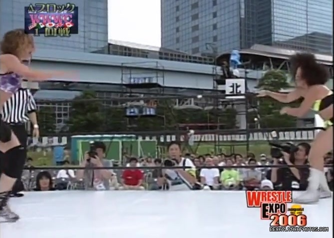 becky_lynch_vs_kyoko_kimura_in_japan_in_2006-yc0uz4suncp31_218.jpg