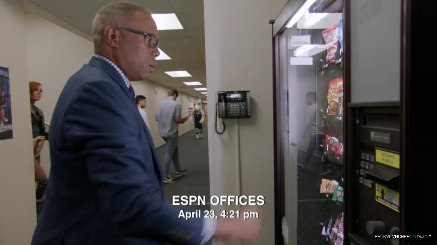 This_is_SportsCenter_Vending_Machine_025.jpg