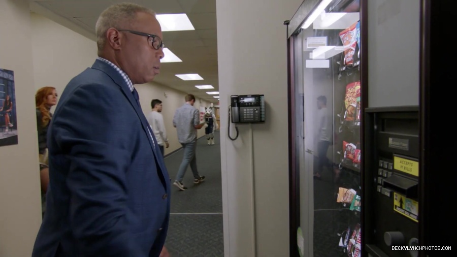This_is_SportsCenter_Vending_Machine_026.jpg