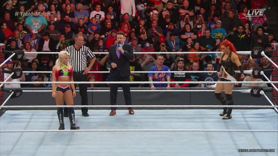 WWE_TLC_2016_PPV_720p_WEB_h264-HEEL_mp40110.jpg