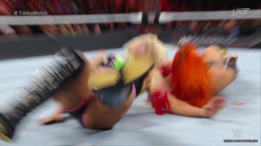 WWE_TLC_2016_PPV_720p_WEB_h264-HEEL_mp40283.jpg