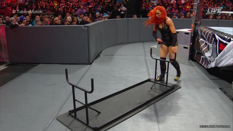 WWE_TLC_2016_PPV_720p_WEB_h264-HEEL_mp40319.jpg