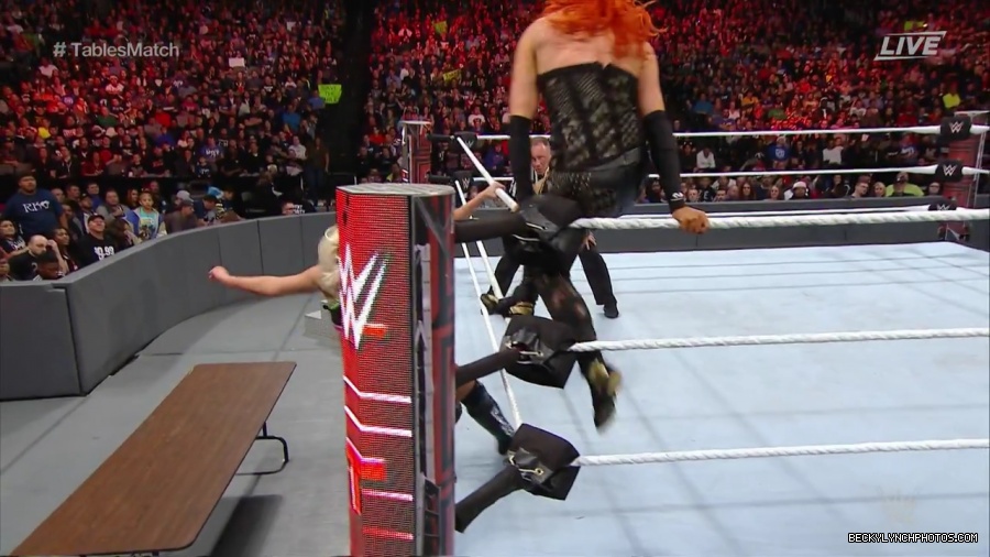 WWE_TLC_2016_PPV_720p_WEB_h264-HEEL_mp40402.jpg