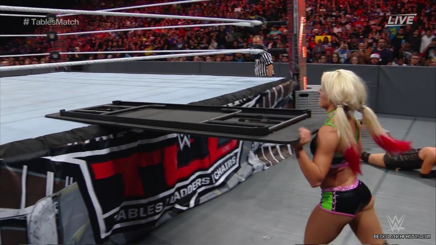 WWE_TLC_2016_PPV_720p_WEB_h264-HEEL_mp40503.jpg