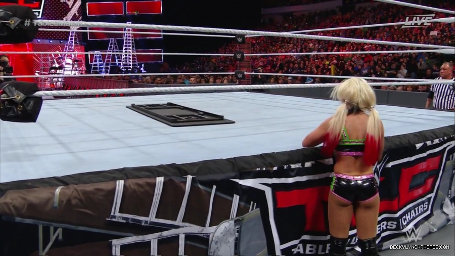 WWE_TLC_2016_PPV_720p_WEB_h264-HEEL_mp40505.jpg