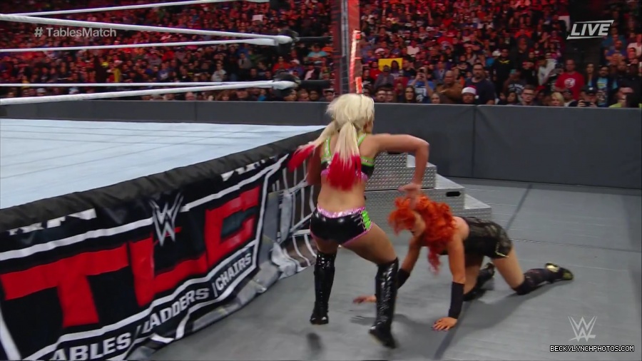 WWE_TLC_2016_PPV_720p_WEB_h264-HEEL_mp40507.jpg