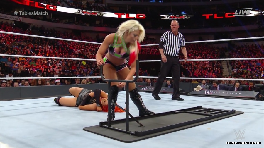 WWE_TLC_2016_PPV_720p_WEB_h264-HEEL_mp40533.jpg