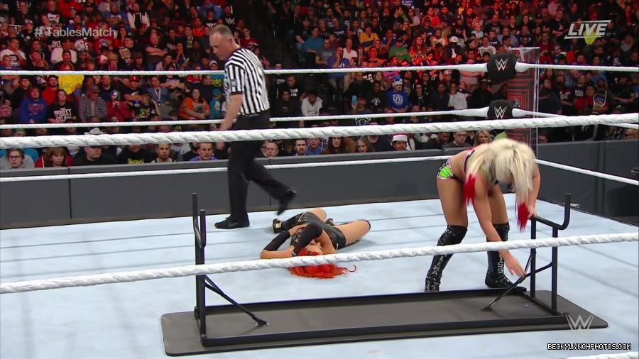 WWE_TLC_2016_PPV_720p_WEB_h264-HEEL_mp40537.jpg