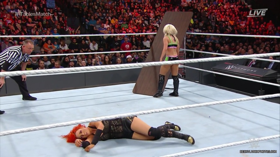 WWE_TLC_2016_PPV_720p_WEB_h264-HEEL_mp40700.jpg