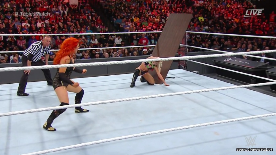 WWE_TLC_2016_PPV_720p_WEB_h264-HEEL_mp40730.jpg