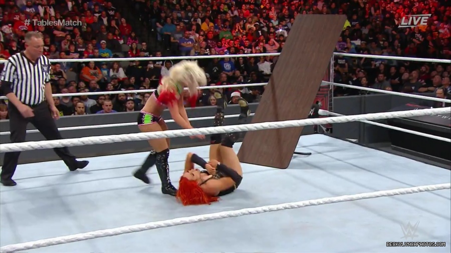 WWE_TLC_2016_PPV_720p_WEB_h264-HEEL_mp40771.jpg