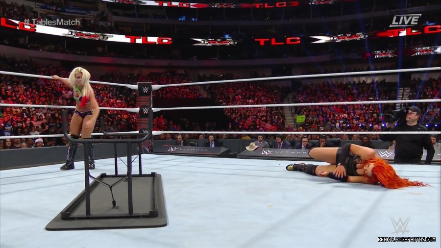 WWE_TLC_2016_PPV_720p_WEB_h264-HEEL_mp40784.jpg