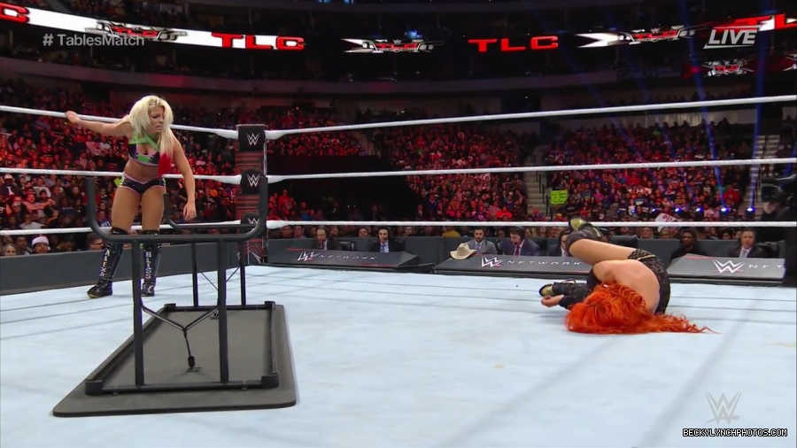 WWE_TLC_2016_PPV_720p_WEB_h264-HEEL_mp40785.jpg