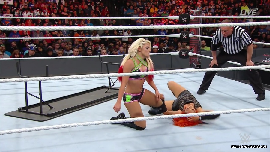 WWE_TLC_2016_PPV_720p_WEB_h264-HEEL_mp40797.jpg