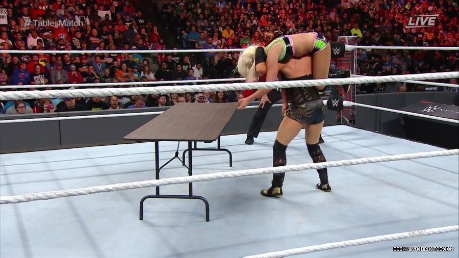 WWE_TLC_2016_PPV_720p_WEB_h264-HEEL_mp40827.jpg