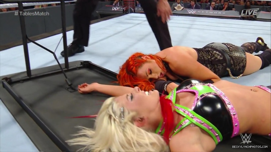 WWE_TLC_2016_PPV_720p_WEB_h264-HEEL_mp40840.jpg