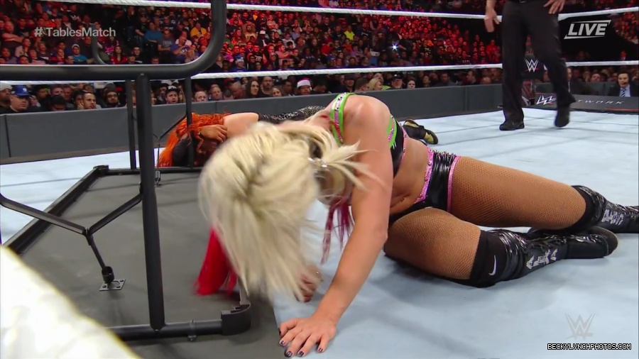 WWE_TLC_2016_PPV_720p_WEB_h264-HEEL_mp40869.jpg