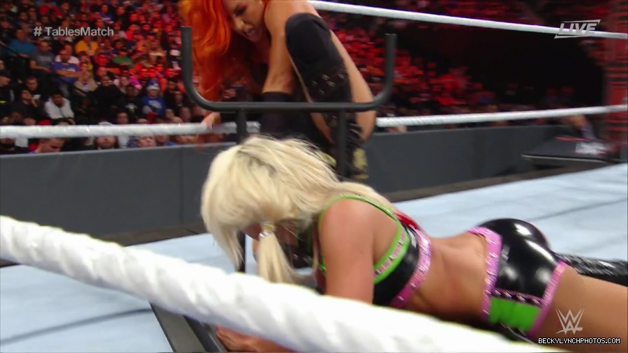 WWE_TLC_2016_PPV_720p_WEB_h264-HEEL_mp40880.jpg