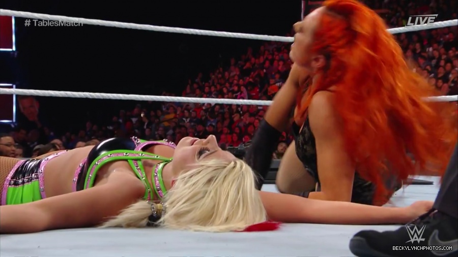 WWE_TLC_2016_PPV_720p_WEB_h264-HEEL_mp40911.jpg