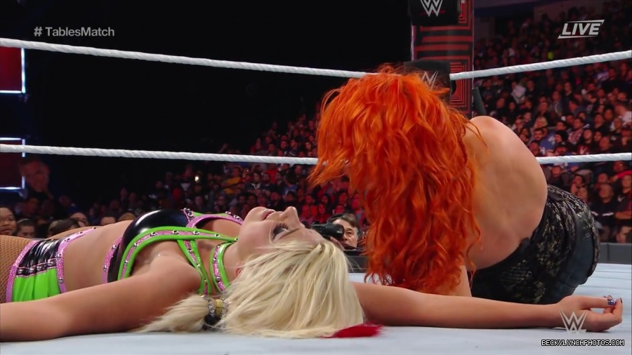 WWE_TLC_2016_PPV_720p_WEB_h264-HEEL_mp40912.jpg