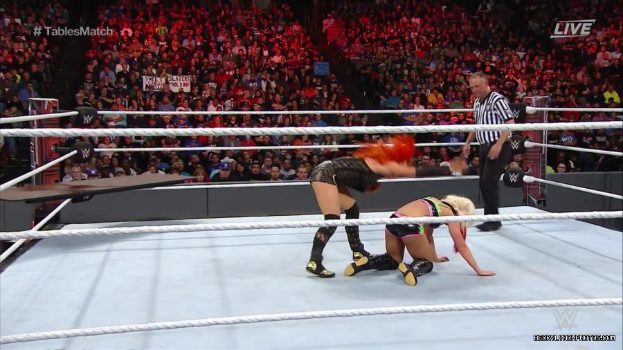 WWE_TLC_2016_PPV_720p_WEB_h264-HEEL_mp40949.jpg