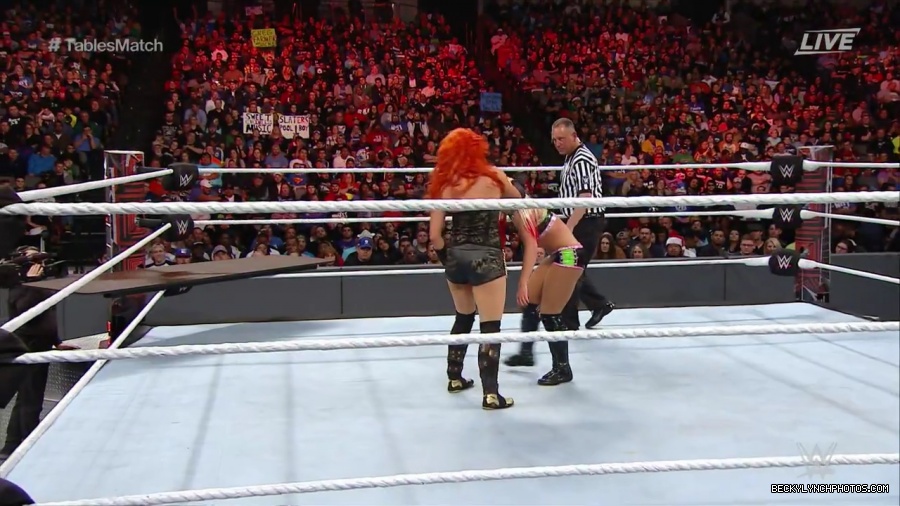 WWE_TLC_2016_PPV_720p_WEB_h264-HEEL_mp40951.jpg
