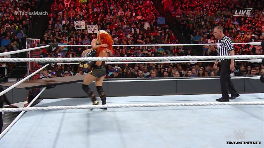 WWE_TLC_2016_PPV_720p_WEB_h264-HEEL_mp40954.jpg