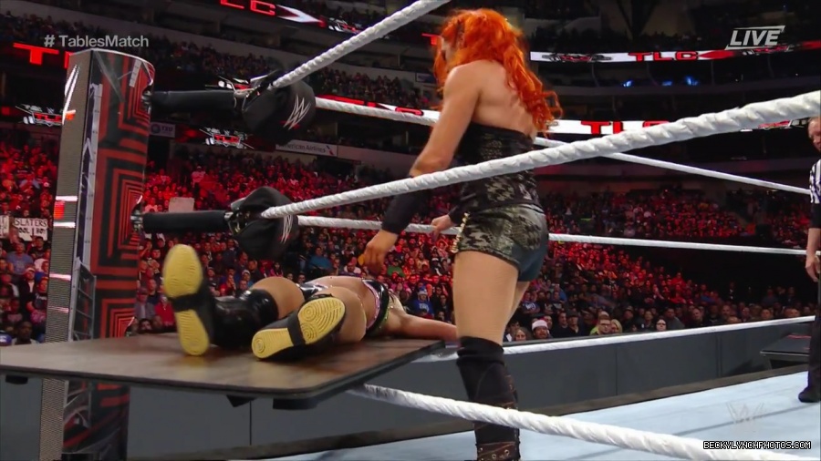 WWE_TLC_2016_PPV_720p_WEB_h264-HEEL_mp40960.jpg