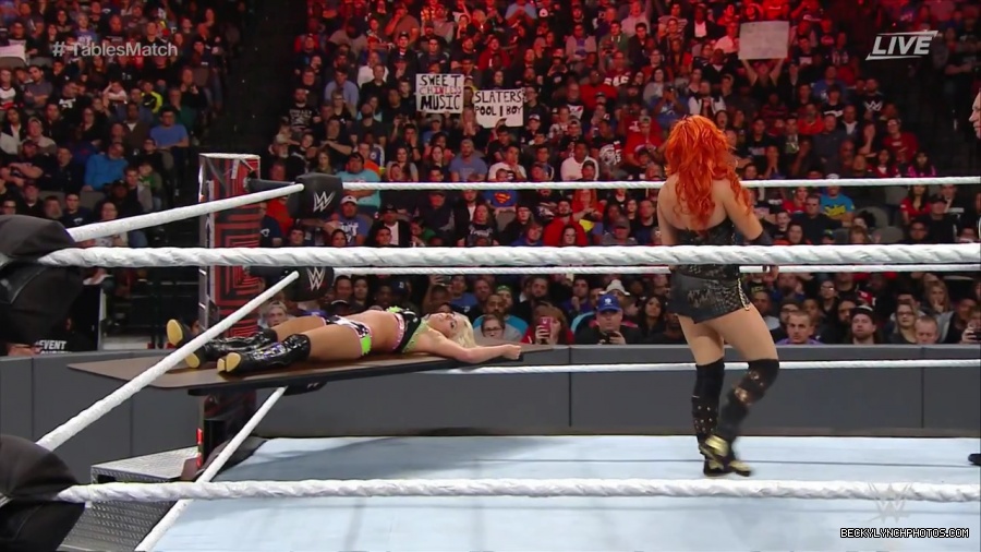 WWE_TLC_2016_PPV_720p_WEB_h264-HEEL_mp40962.jpg