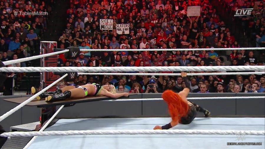 WWE_TLC_2016_PPV_720p_WEB_h264-HEEL_mp40963.jpg