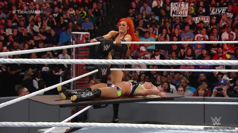 WWE_TLC_2016_PPV_720p_WEB_h264-HEEL_mp40972.jpg