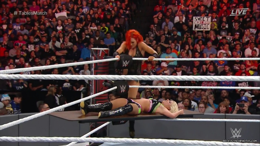 WWE_TLC_2016_PPV_720p_WEB_h264-HEEL_mp40973.jpg