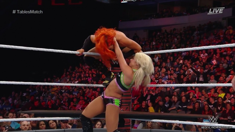WWE_TLC_2016_PPV_720p_WEB_h264-HEEL_mp40980.jpg