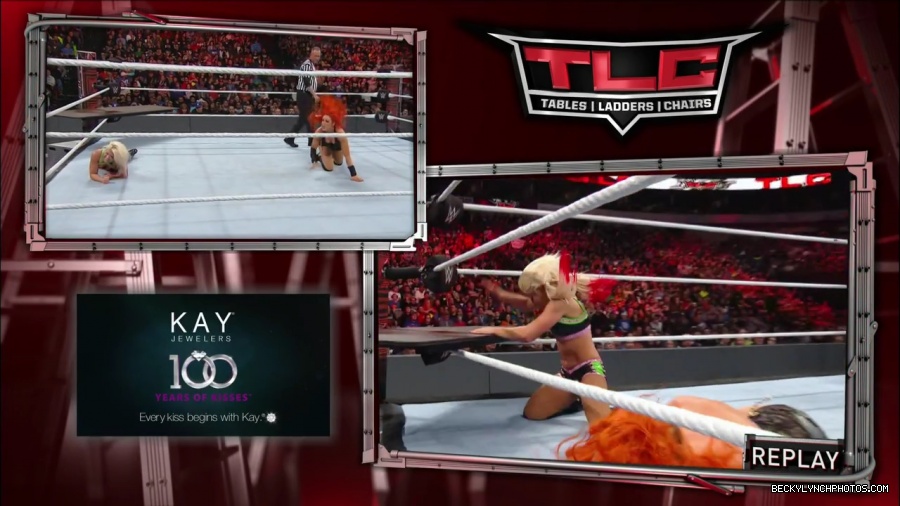 WWE_TLC_2016_PPV_720p_WEB_h264-HEEL_mp41028.jpg