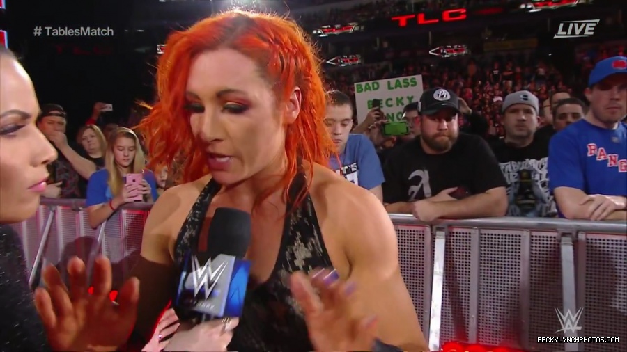 WWE_TLC_2016_PPV_720p_WEB_h264-HEEL_mp41149.jpg