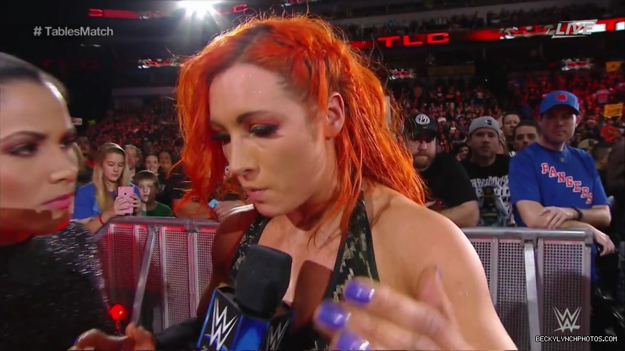 WWE_TLC_2016_PPV_720p_WEB_h264-HEEL_mp41150.jpg