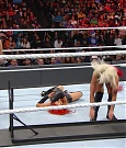 WWE_TLC_2016_PPV_720p_WEB_h264-HEEL_mp40538.jpg