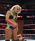 WWE_TLC_2016_PPV_720p_WEB_h264-HEEL_mp40752.jpg