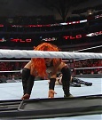 WWE_TLC_2016_PPV_720p_WEB_h264-HEEL_mp40929.jpg