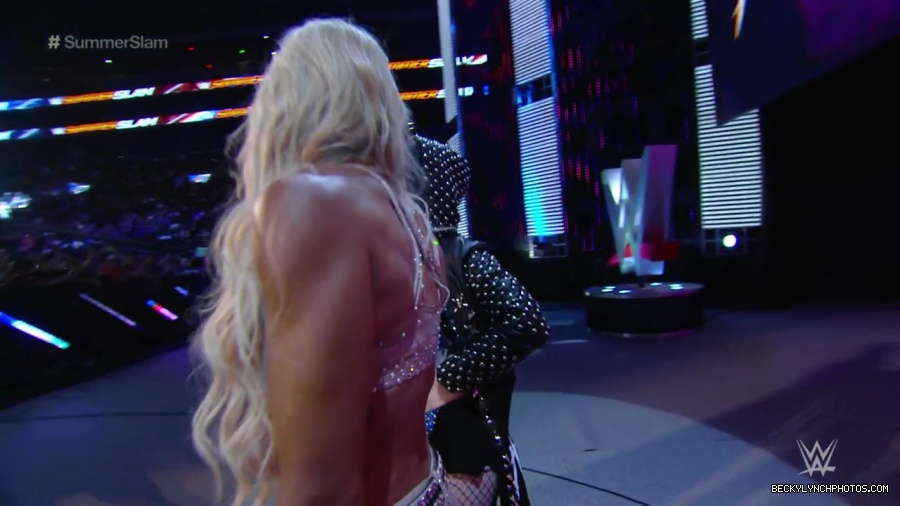 WWE_SummerSlam_2015_720p_WEB_h264-WD_mp40122.jpg