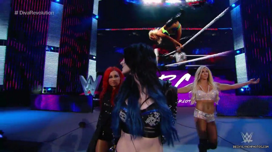 WWE_SummerSlam_2015_720p_WEB_h264-WD_mp40134.jpg