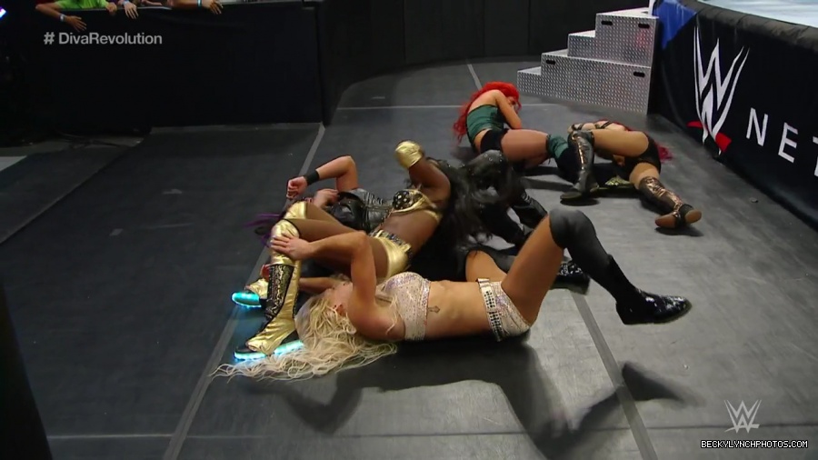 WWE_SummerSlam_2015_720p_WEB_h264-WD_mp40431.jpg