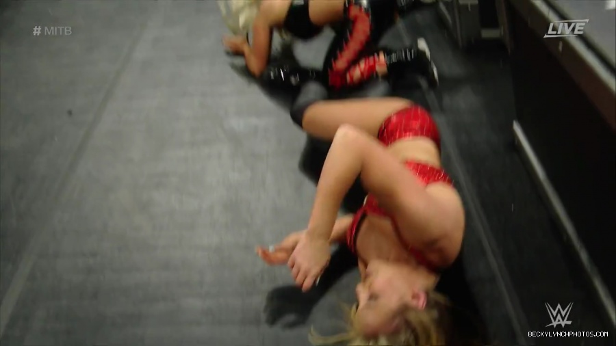 MITB_16_mp40220.jpg