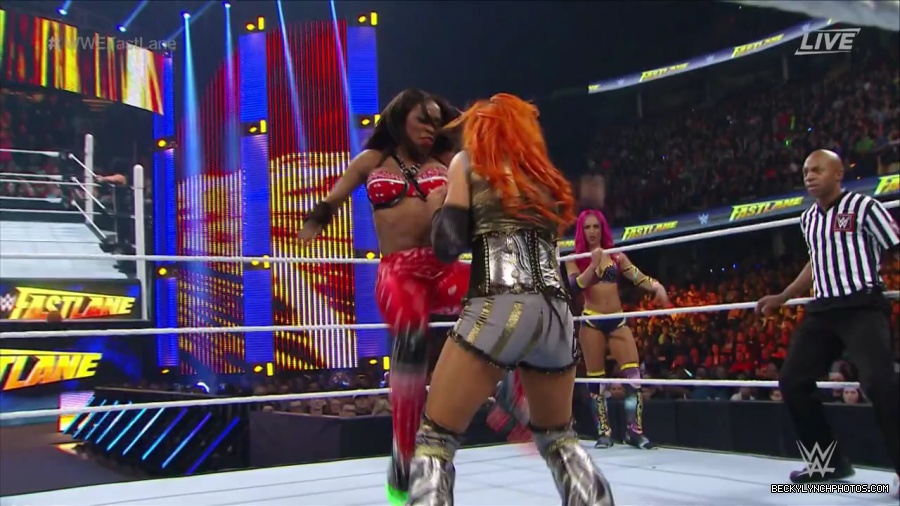 WWE_Fastlane_2016_PPV_720p_WEB_h264-HEEL_mp40762.jpg